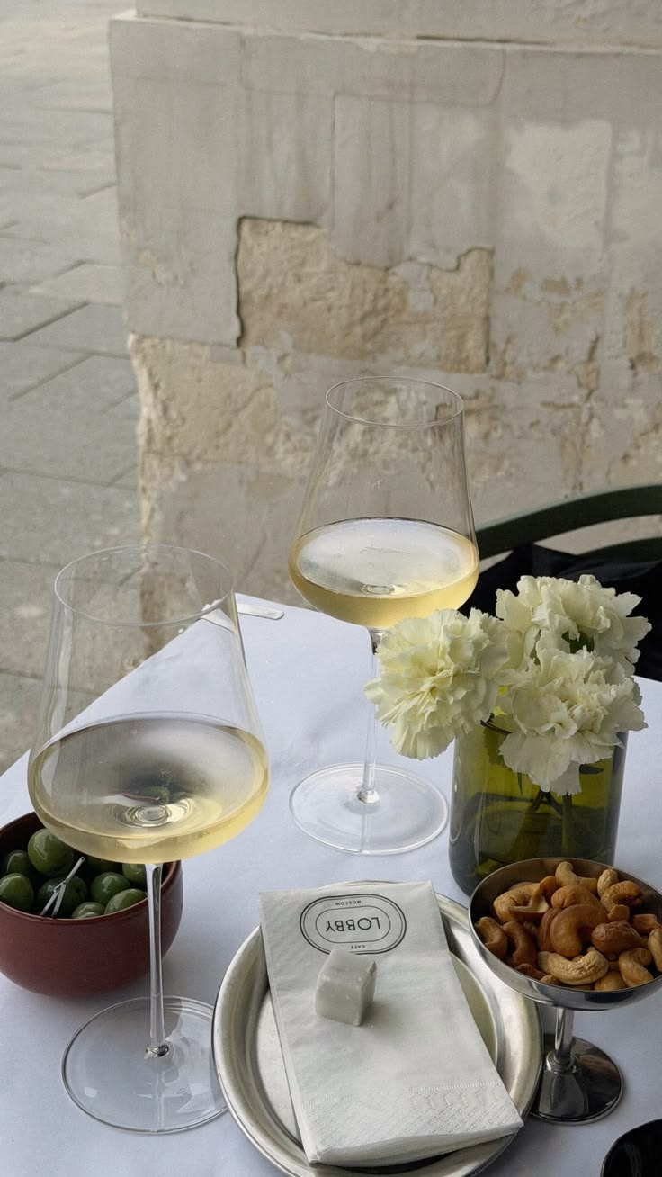 Everyday tumblers styled for relaxed gatherings